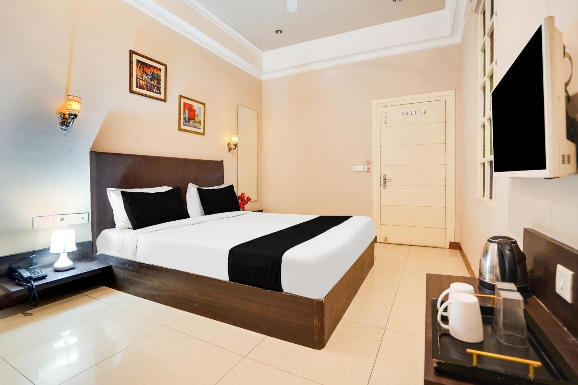 Super Townhouse Mansarovar Near Metro Station Jaipur Eksteriør bilde