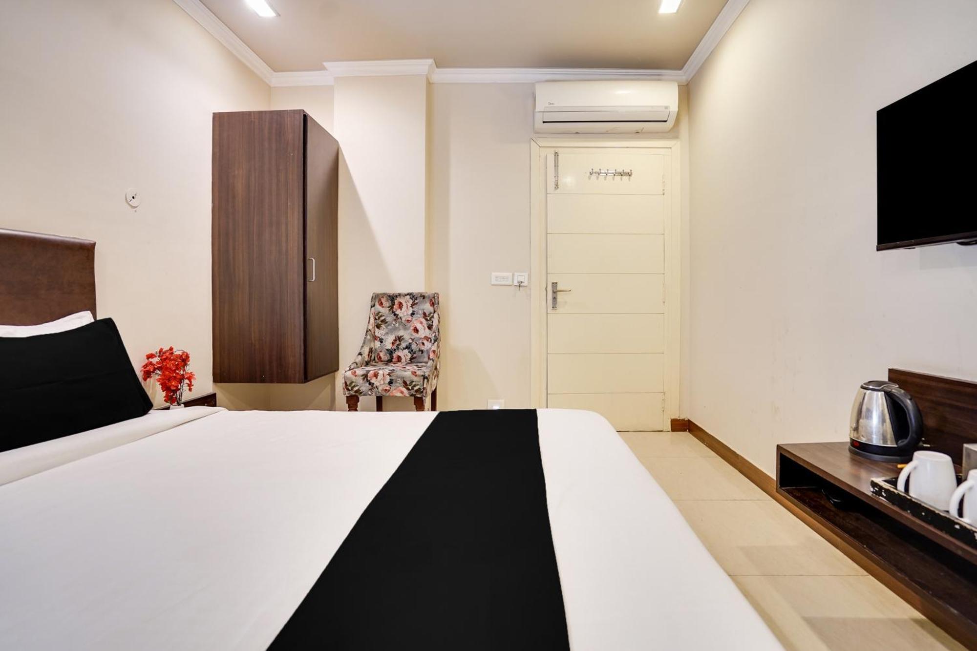 Super Townhouse Mansarovar Near Metro Station Jaipur Eksteriør bilde