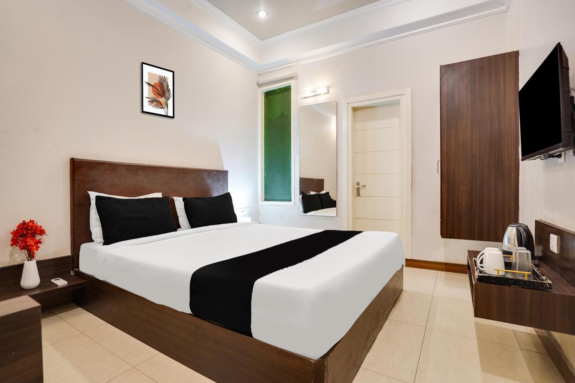 Super Townhouse Mansarovar Near Metro Station Jaipur Eksteriør bilde